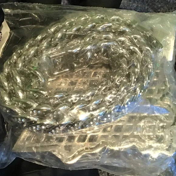 Silver Rhinestone Pendant Necklace - Picture 6 of 6